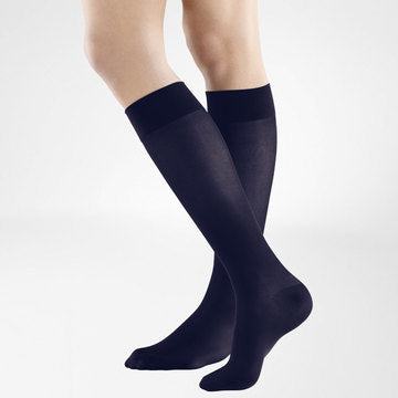 VenoTrain act Cotton knæstrømpe med kompression